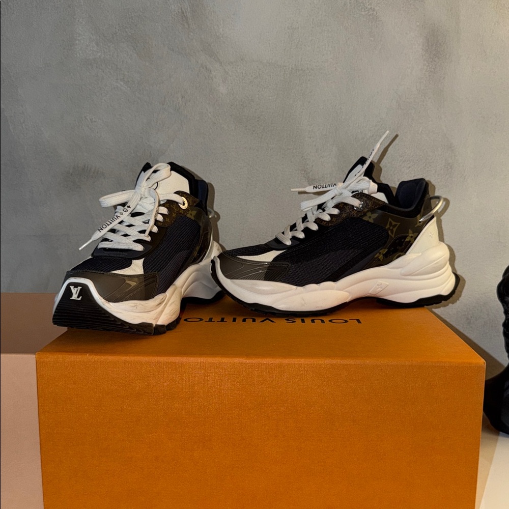 Louis Vuitton Monogram Black and White Sneakers